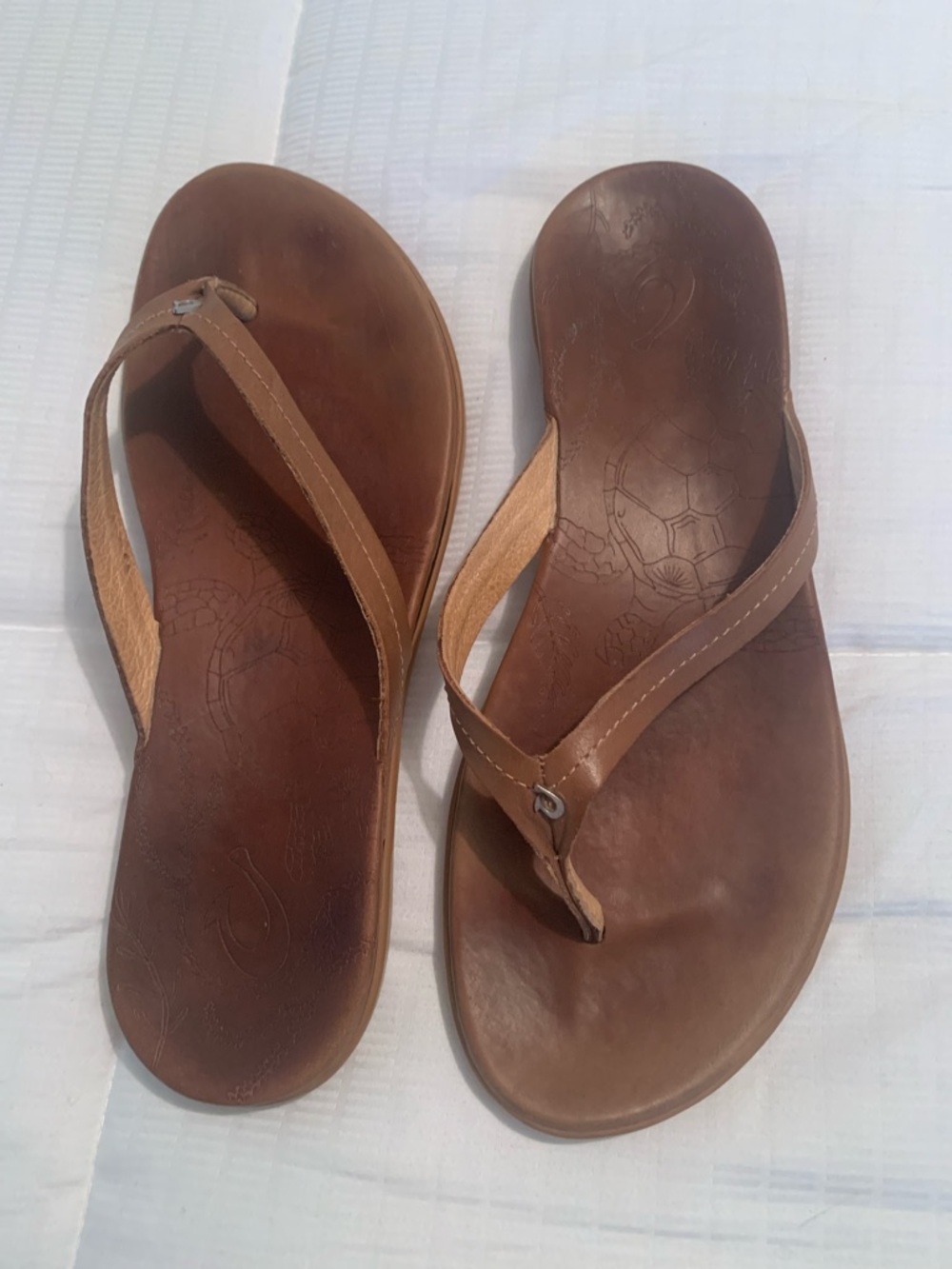 OluKai Honu Brown Leather
Women's Sandals, Size 9